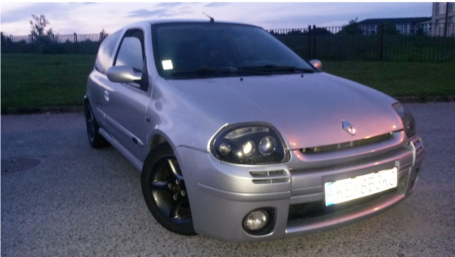Clio_front.jpg