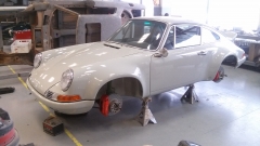 Porsche 911 ST stands